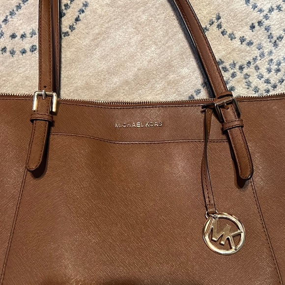 *SOLD*Brown Michael Kors Purse - Picture 2 of 7